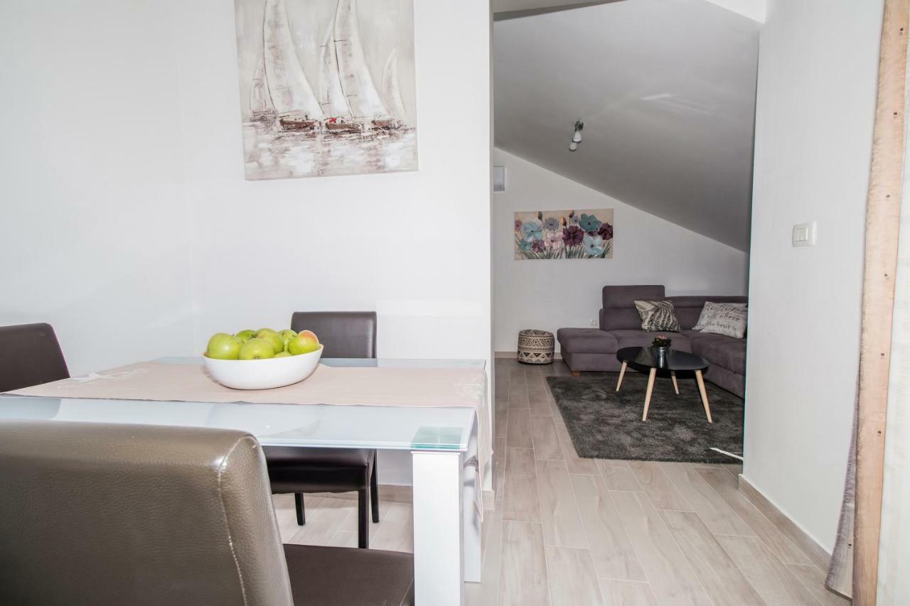 Apartment Hera With Balcony And Free Parking Zadar Ngoại thất bức ảnh