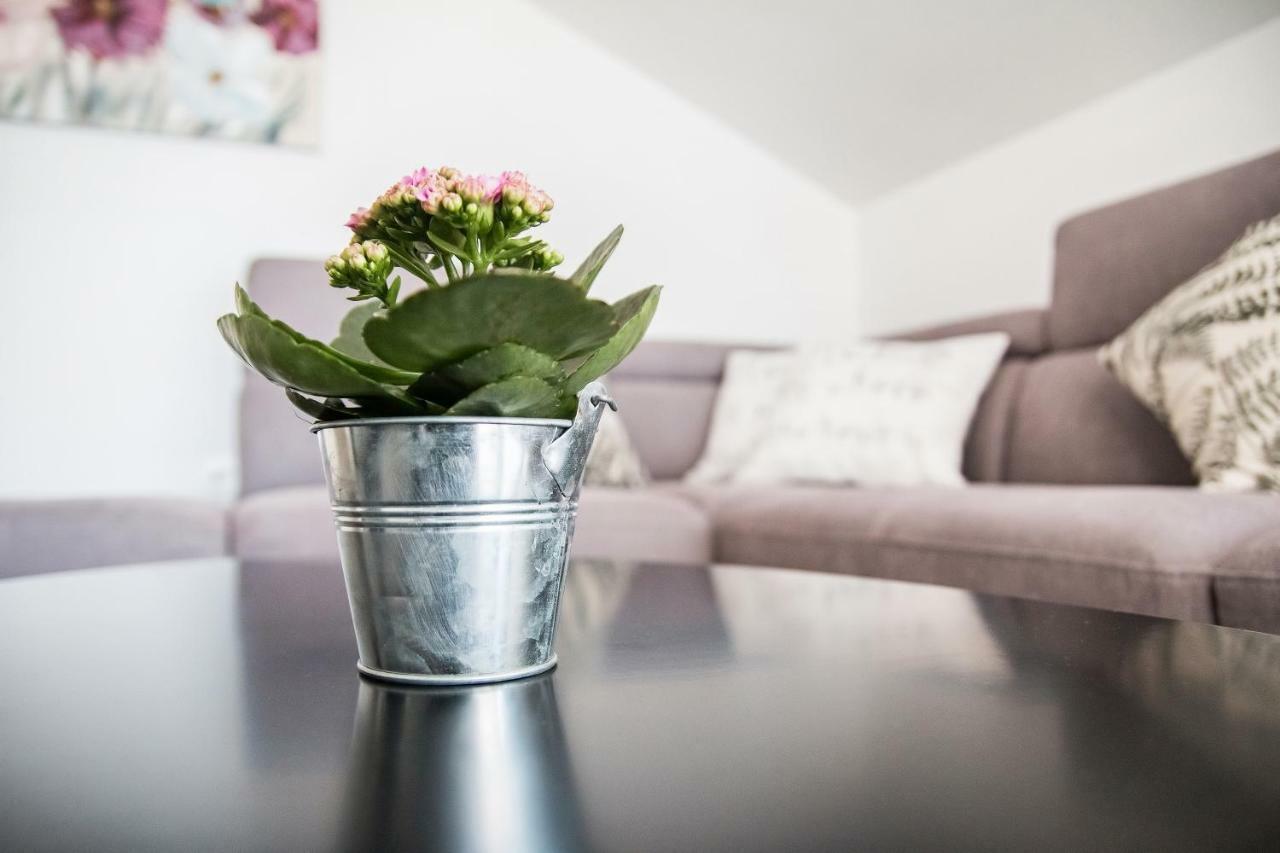 Apartment Hera With Balcony And Free Parking Zadar Ngoại thất bức ảnh